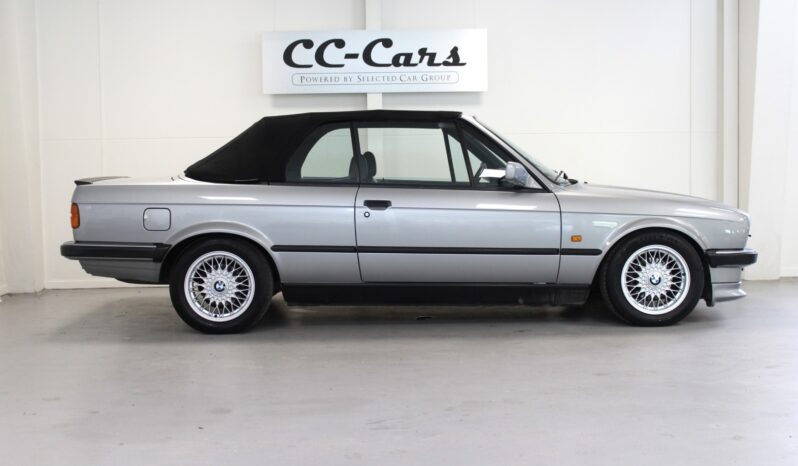 BMW 3-serie E30 325 i Cab full