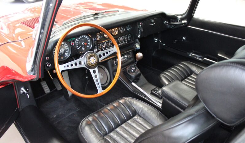 Jaguar E-Type 2,2 Coupe full