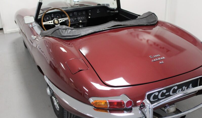Jaguar E-Type 4,2 Roadster full