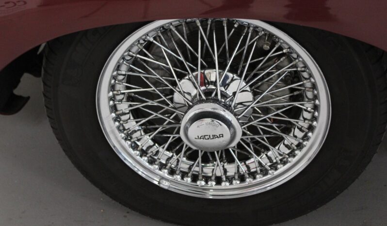 Jaguar E-Type 4,2 Roadster full