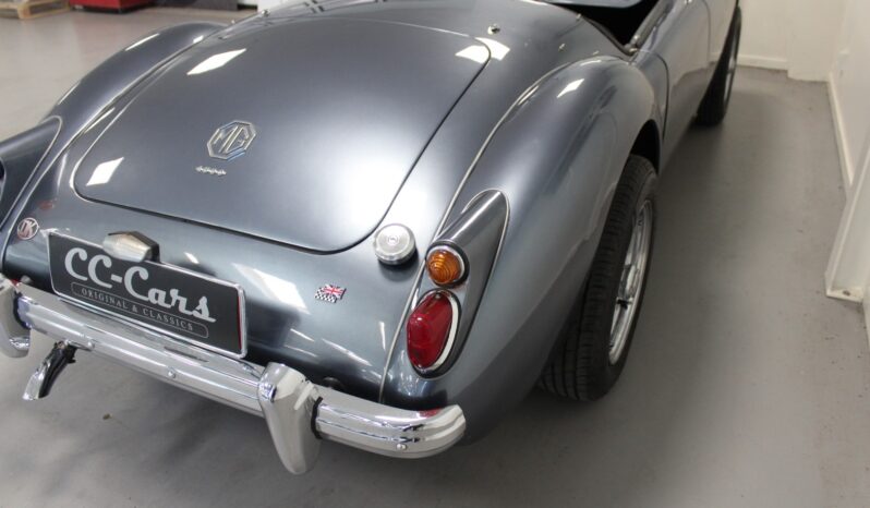 MG MGA 1600 Roadster full