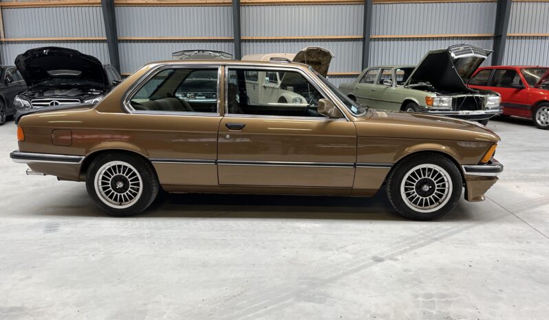 BMW 3-serie E21 323i Coupe full