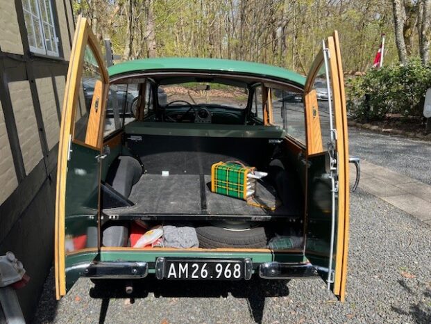 Morris Minor Traveller full