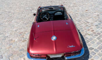 Chevrolet Corvette Sting Ray Convertible full