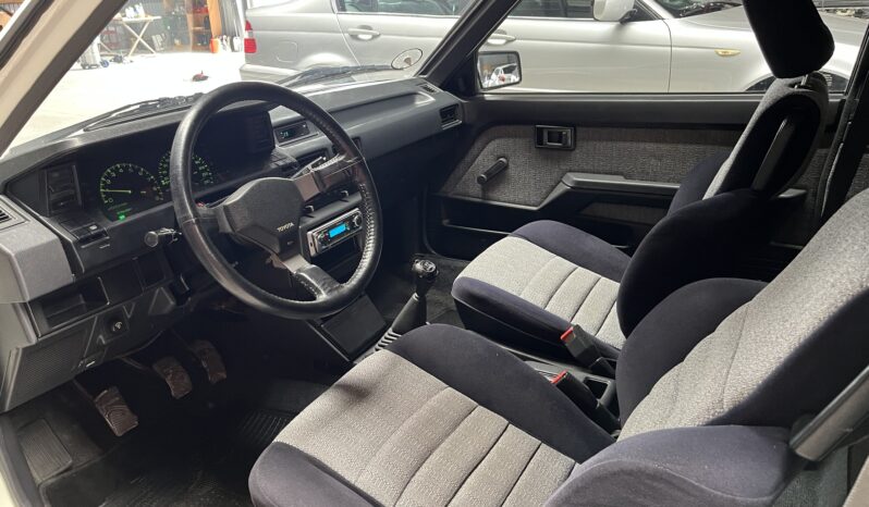 Toyota Corolla 1,6 GT HB full