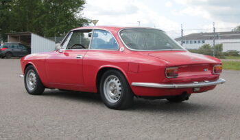 Alfa Romeo 1600 GT Junior full