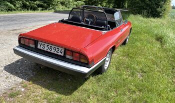 Alfa Romeo Spider 2 seater full