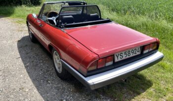 Alfa Romeo Spider 2 seater full