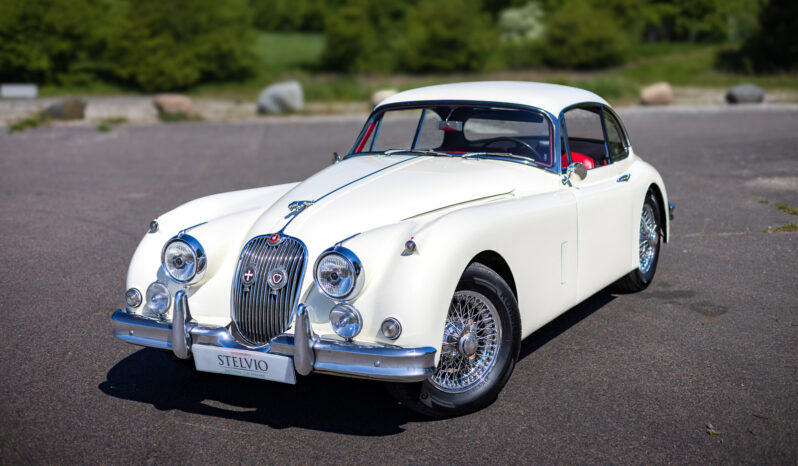 Jaguar XK 150 FHC full