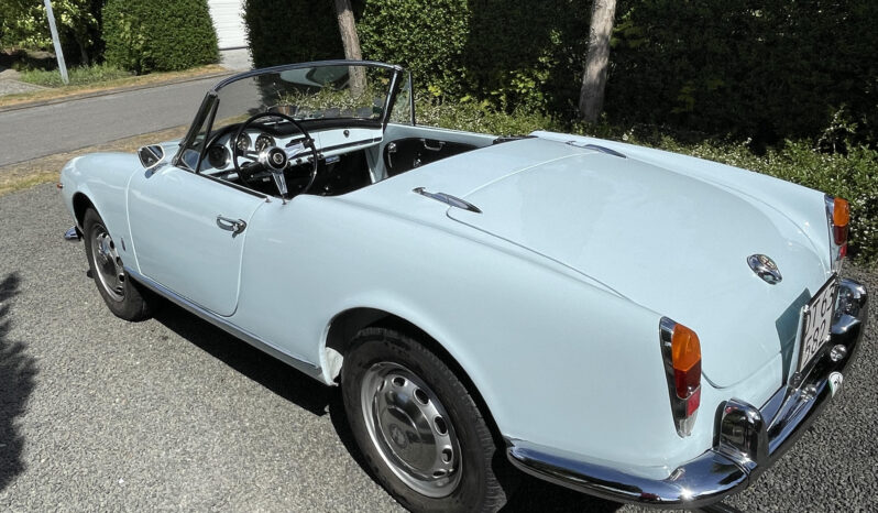 Alfa Romeo Giulia spider full