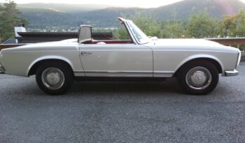 Mercedes-Benz SL (W113) 230 SL Pagode full