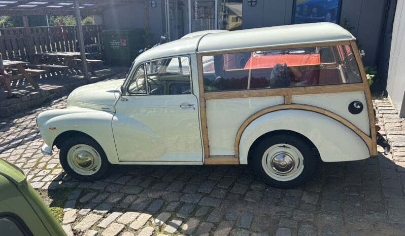 Morris Minor Traveller st car full