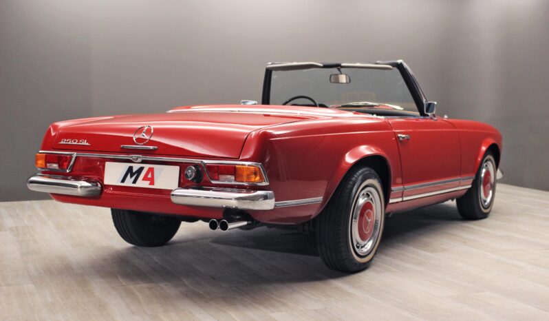 Mercedes-Benz SL (W113) 250 SL Pagode full