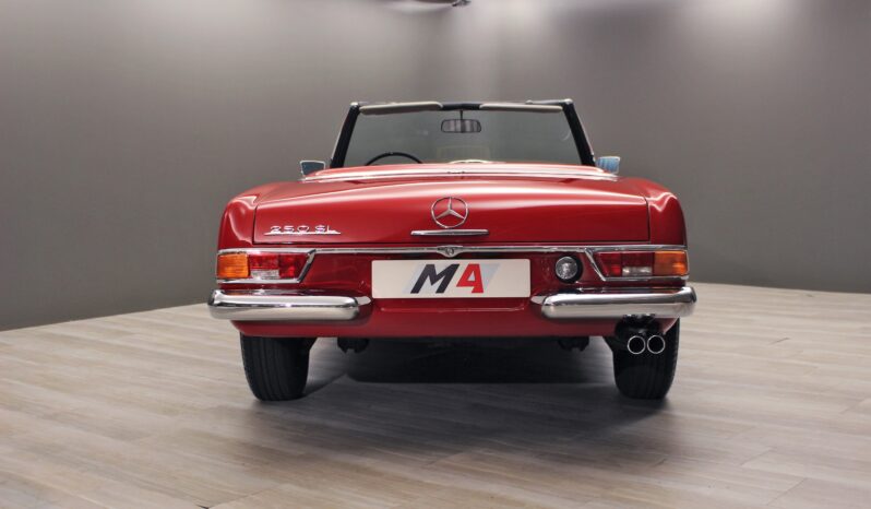 Mercedes-Benz SL (W113) 250 SL Pagode full