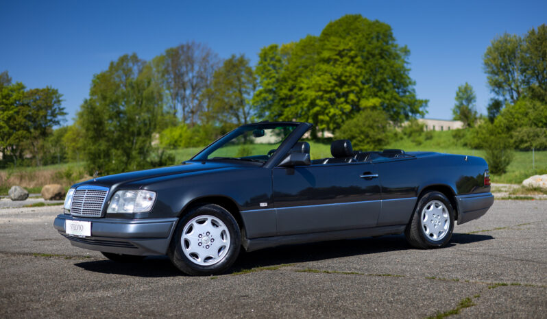 Mercedes-Benz E-Klasse (W124) E200 Cabriolet full