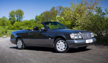 Mercedes-Benz E-Klasse (W124) E200 Cabriolet full