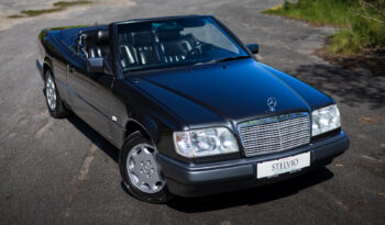 Mercedes-Benz E-Klasse (W124) E200 Cabriolet full