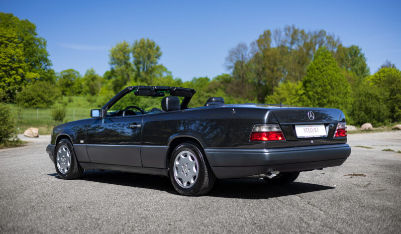 Mercedes-Benz E-Klasse (W124) E200 Cabriolet full