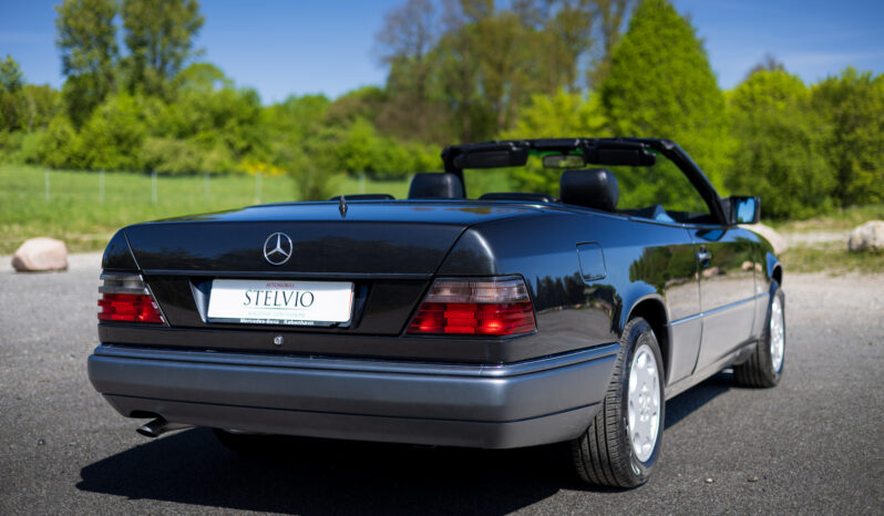 Mercedes-Benz E-Klasse (W124) E200 Cabriolet full