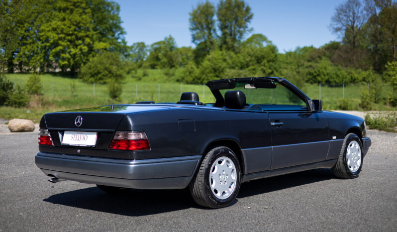 Mercedes-Benz E-Klasse (W124) E200 Cabriolet full