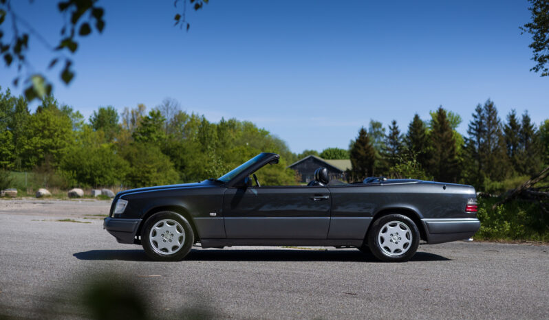 Mercedes-Benz E-Klasse (W124) E200 Cabriolet full