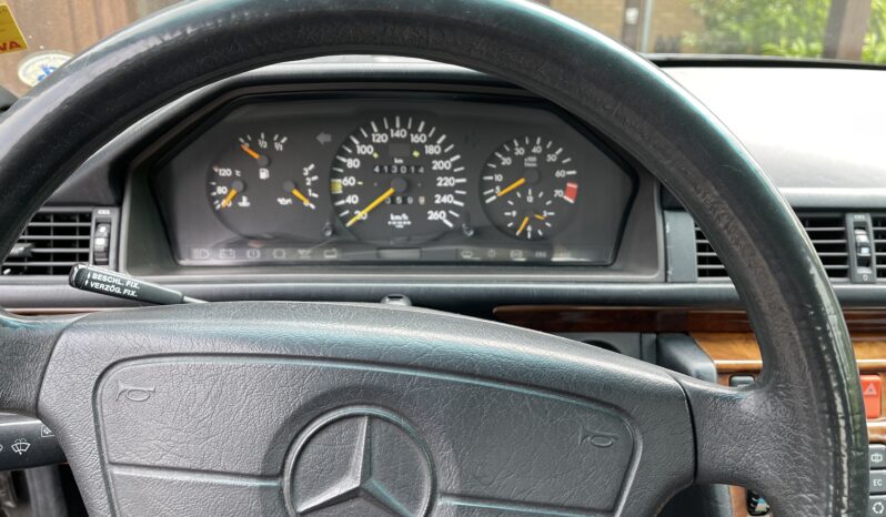 Mercedes-Benz E-Klasse (W124) 320 4d. aut. full