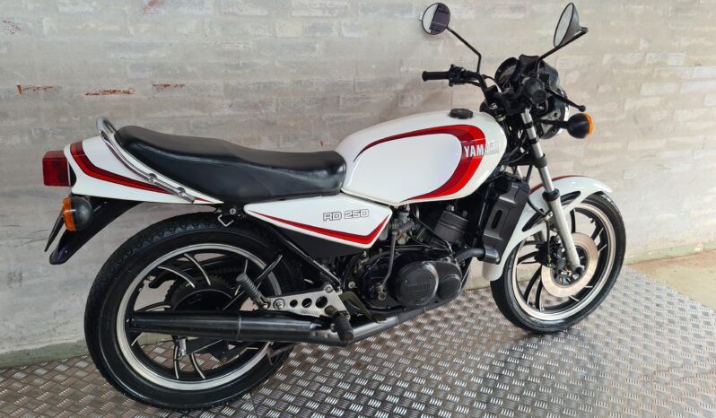 Yamaha RD 250 LC full