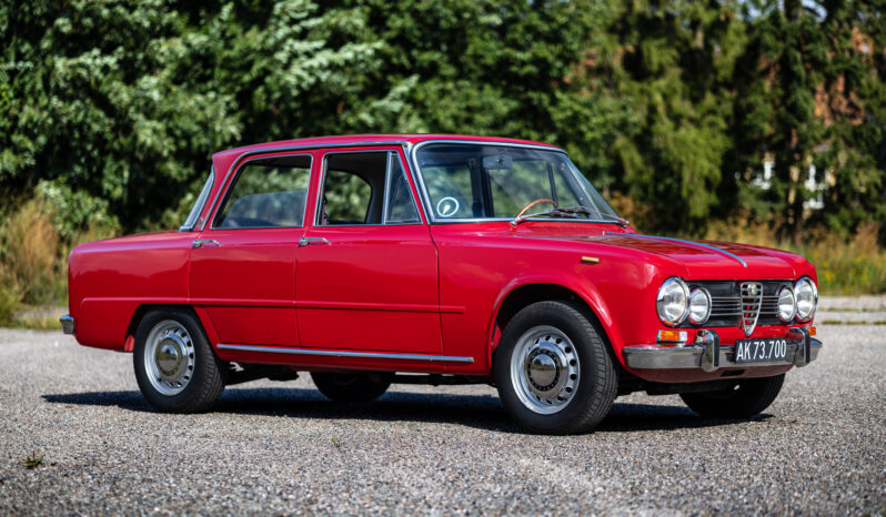 Alfa Romeo Giulia Super 1600 full