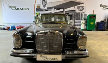 Mercedes-Benz 220-280 (W111) coupe full