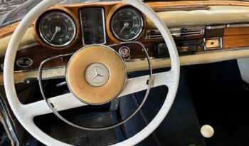 Mercedes-Benz 220-280 (W111) coupe full