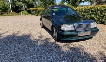 Mercedes-Benz E-Klasse (W124) 300 full