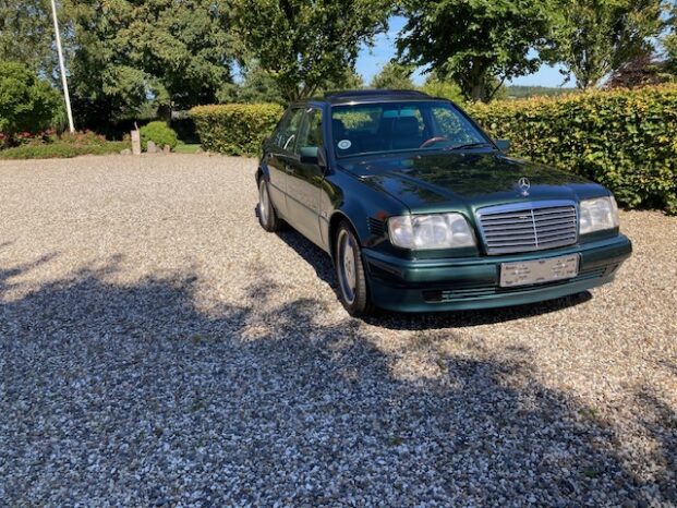 Mercedes-Benz E-Klasse (W124) 300 full