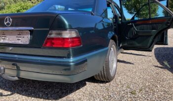 Mercedes-Benz E-Klasse (W124) 300 full