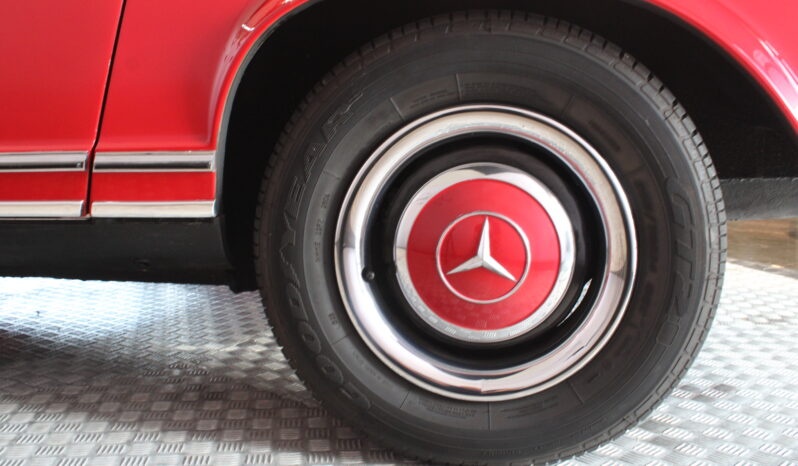 Mercedes-Benz SL (W113) 250 SL Pagode full