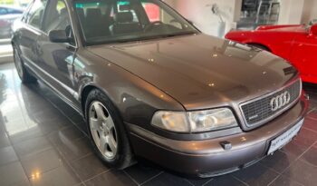 Audi A8 4,2 V8 Quattro full