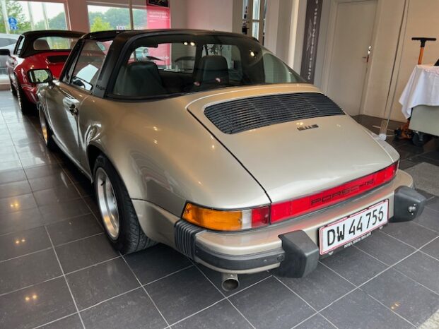 Porsche 911 2,7 S Targa full