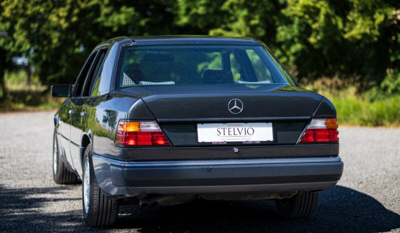 Mercedes-Benz E-Klasse (W124) E 400 full