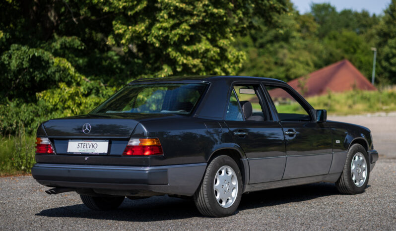 Mercedes-Benz E-Klasse (W124) E 400 full