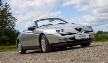 Alfa Romeo Spider 916 2,0 TS 16V full