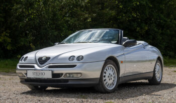 Alfa Romeo Spider 916 2,0 TS 16V full