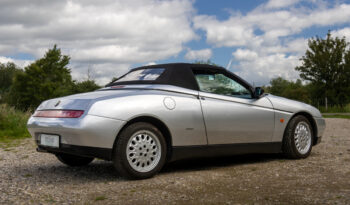 Alfa Romeo Spider 916 2,0 TS 16V full