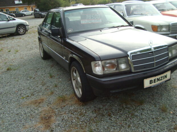 Mercedes-Benz 190 (W201) E full