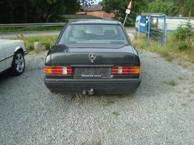 Mercedes-Benz 190 (W201) E full