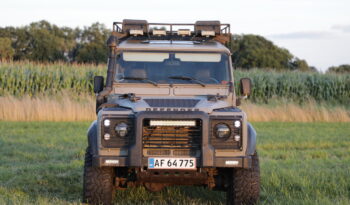 Land Rover Defender 110 full