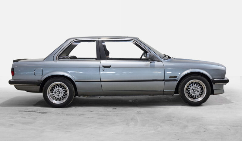 BMW 3-serie E30 316i 1,6 125 HK Coupe full