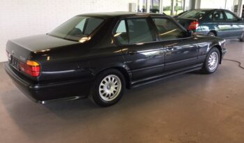 BMW 7-serie E32 750i v12 full