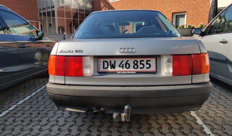 Audi 80 Sedan 4 dørs full