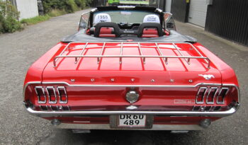 Ford Mustang 300 Convertible 7,2 full