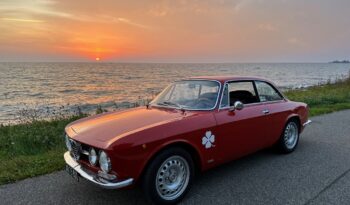 Alfa Romeo 1750 GT Veloce full