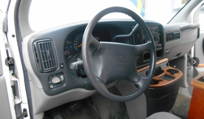 Chevrolet Express Starcraft full